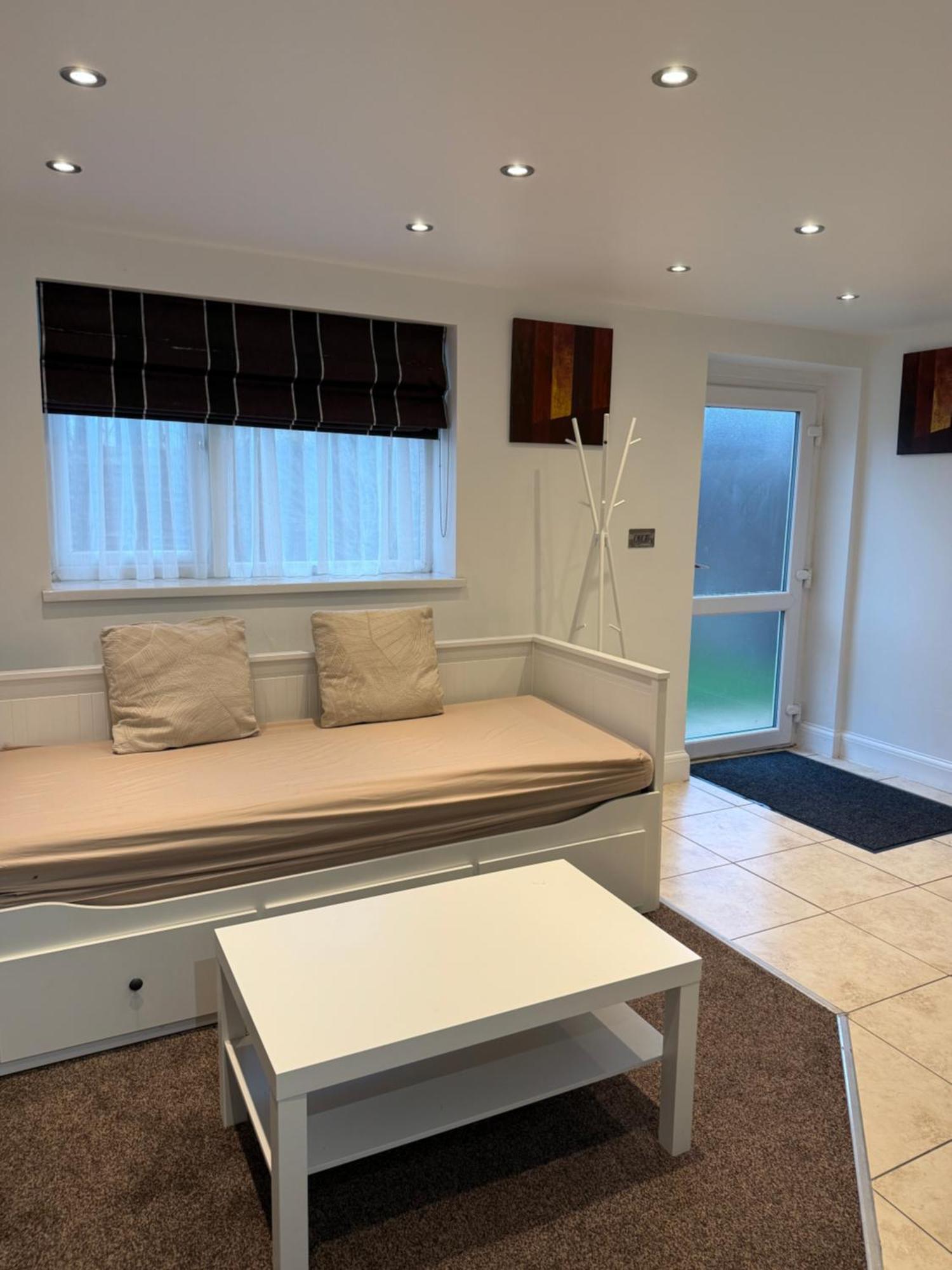 Cosy Guest Suite, West London Hounslow Exterior foto